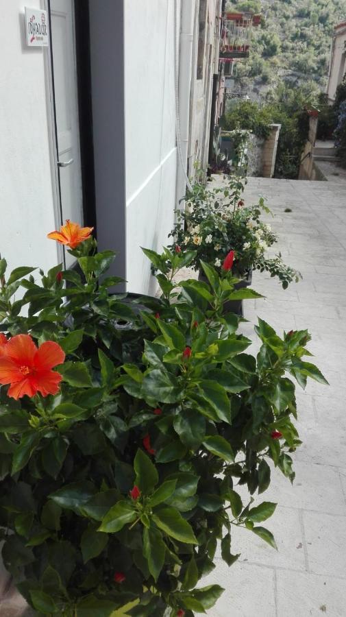 Hotel Only For Two Giumbabulla Ragusa Exterior foto